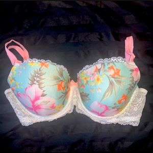 Victoria’s Secret bra